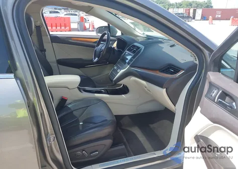 2016 Lincoln Mkc Reserve from USA, damaged, VIN 5LMTJ3DH0GUJ15477